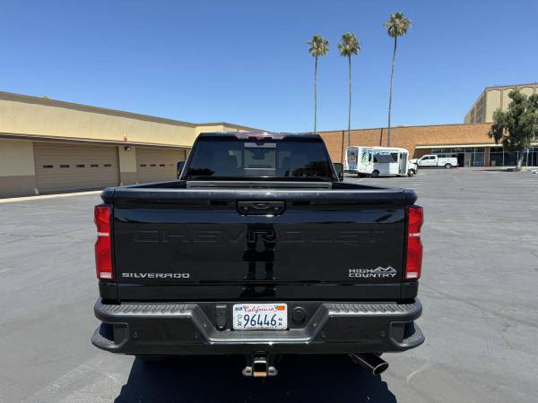 2024 Chevrolet Silverado 2500HD High - Photo 5