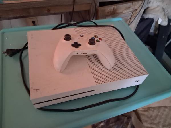 Xbox  S 1