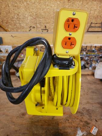 Daniel Woodhead Industrial cord reel 1