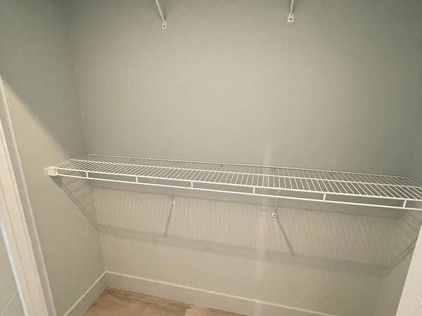 $1,700 / 1br - 549ft2 - Decent Spacious Furnished One Bedroom One Bathroom (Miami, FL)64049277929858122