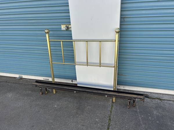 Twin headboard and frame 1