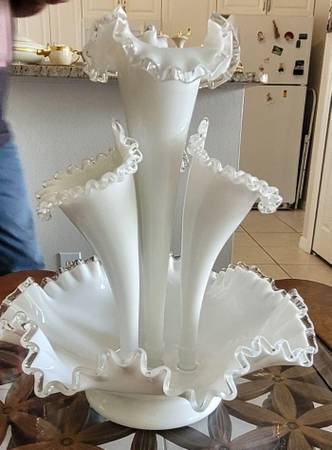 Vintage Fenton Four Horn Vase 1