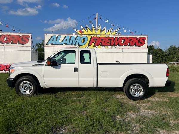 2014 Ford Super Duty F-250 SRW 2WD SuperCab 8 Long Bed 6.2L Gas - $13,970 (New Braunfels)63439417445121121