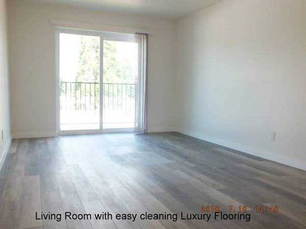 $1995 2 Bed 2 Bath, Light & Bright 1
