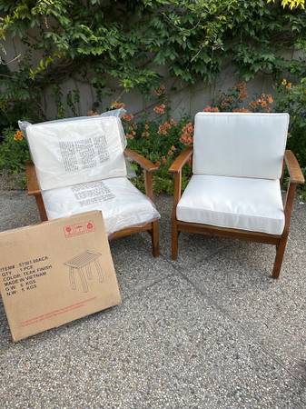 Deck chairs and side table—new 1