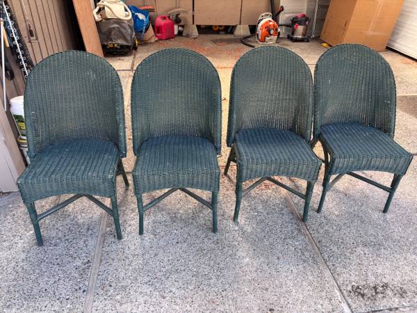 Wicker Chairs (4) 1