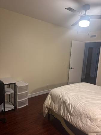 $1,200 / 3br - Furnish room for rent (La Jolla)63998454982019123