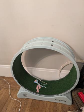 Cat wheel 31.5-inch 1