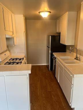 $2,148 / 500ft2 - Refrigerator, Dishwasher, Stainless Steel Appliances (6615 W 86th Pl, Los Angeles, CA)63700977817985122