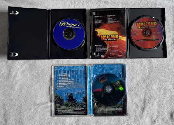 3 DVDs Hidden Hawaii, Magnificent Islands, Volcano Fountains