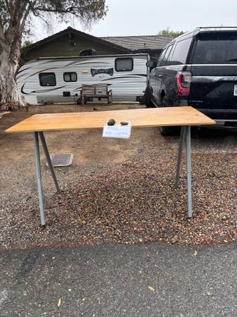 Desk 1