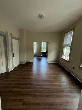 $2,000 / 3br - 3BR ( Utilities included ) (Chicago)63898732999043121