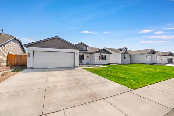 $2,100 / 4br - 1374ft2 - Bright & Modern 4-Bedroom / 2-Bath Home (Buhl)63963189709186122