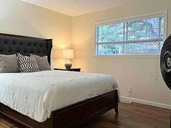 $2,223 / 2br - Practical Home in a Desirable Area (mountain view)63824144676609122