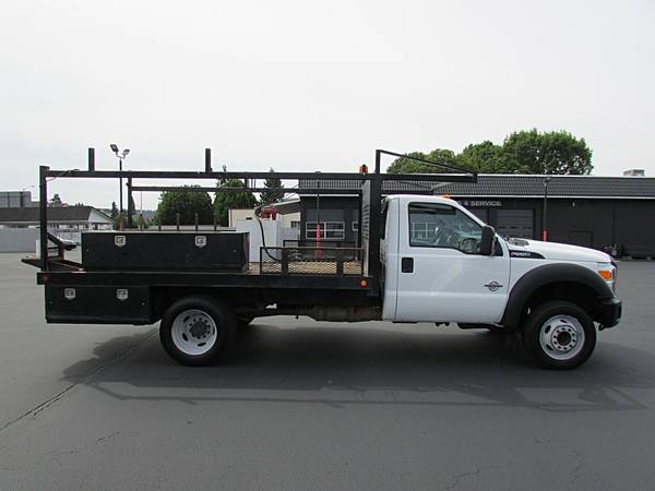 2015 Ford F-550 - Photo 8