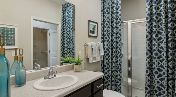 $1,749 / 2br - 1097ft2 - 8 weeks free rent on this 2 bedroom! (Asheville)64029210815362123