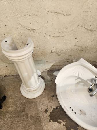white bathroom white pedestal sink with faucet 1
