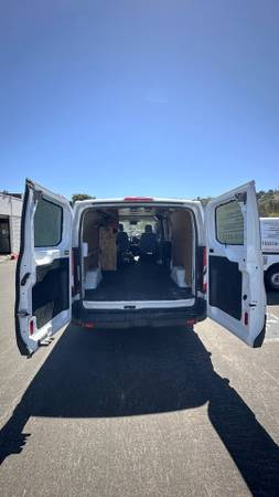 2016 Ford Transit 150 - Photo 5