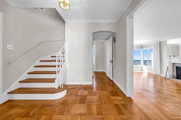 $2,300 / 3br - Come and view this gorgeous 3 bedroom home! (San Francisco)64000756086915122
