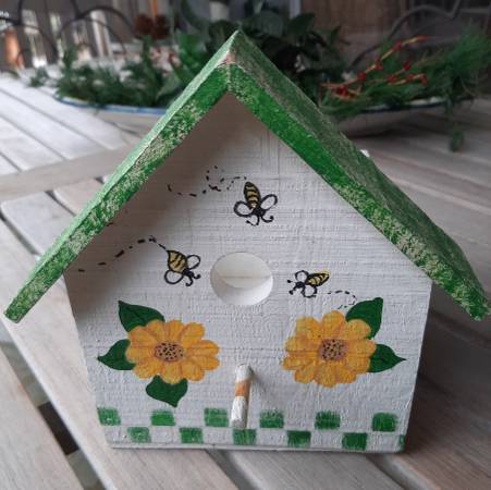 GARDEN  DECOR DAISY WOOD DESIGNS 1