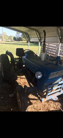 Ford 2000 tractor for parts 1