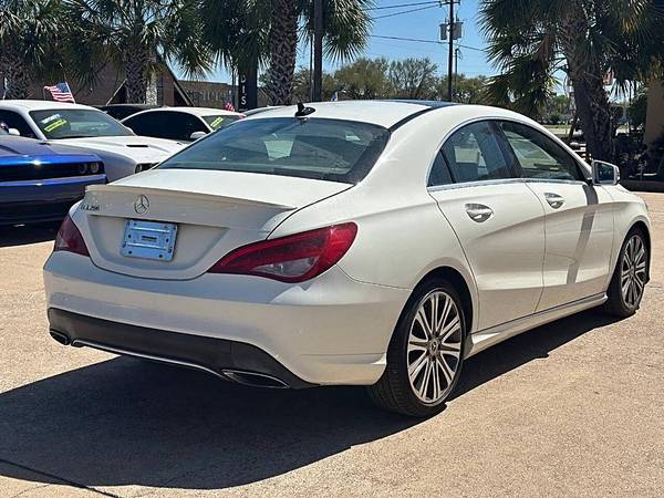 2018 Mercedes-Benz CLA CLA 250 4dr Coupe - $21,90063622466114179124