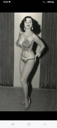 ALWAYS BUYING OLD PIN UP PH0TOS  RISQUE POLAROIDS 1