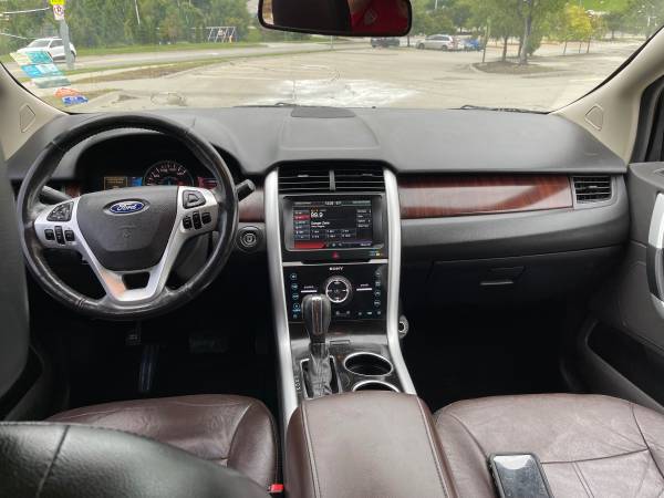 2011. ford. edge. limited. 1
