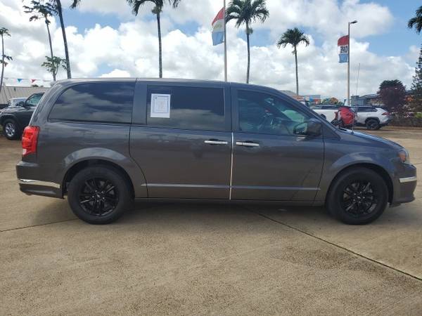 2019 Dodge Grand Caravan Gris EN VENTA - ¡¡EXCELENTE PRECIO!! - $15888.00 (Lihue)63617633984259122