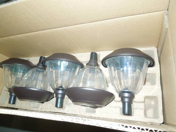 10 SOLAR PATHWAY LIGHTS 1
