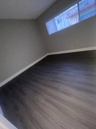 $2,295 / 2br - $2295-2 + 1 1/2 Townhouse Hawthorne-14012 Doty Ave (Hawthorne)63701148689921121