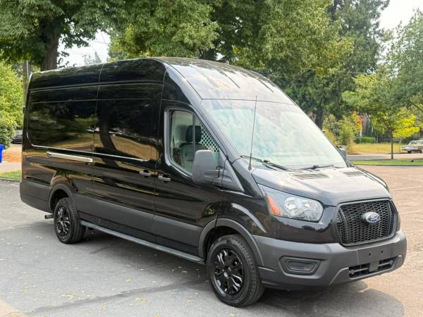 2023 Ford Transit 250 - Photo 8