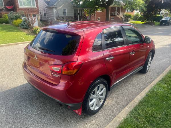 2014 mitsubishi outlander sport Es - $7,500 (Glen Cove)63654719403009120