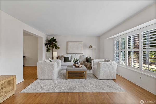$689,000 / 4br - 2128ft2 - Lovely Gig Harbor 4 BR (Gig Harbor)63934415763842122