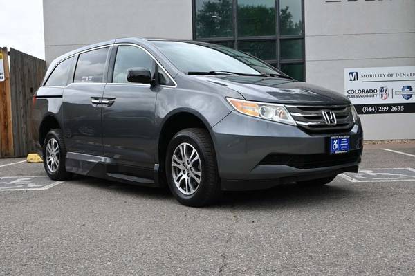 2012 *Honda* *Odyssey* *5dr EX-L* GRIS - $33,900 (Accesible para Sillas de Ruedas)63619924026243122