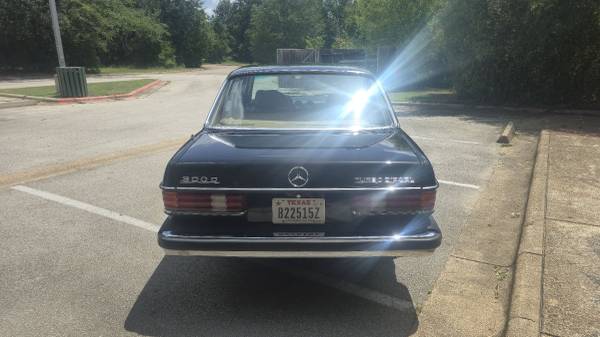 Mercedes 300D de 1983 - $8000 (Wellborn)63470431245955124