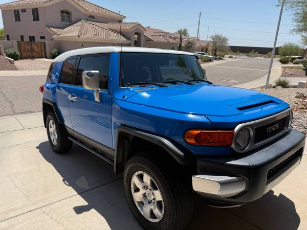 2007 Toyota FJ Cruiser - $10,00063470415157633122