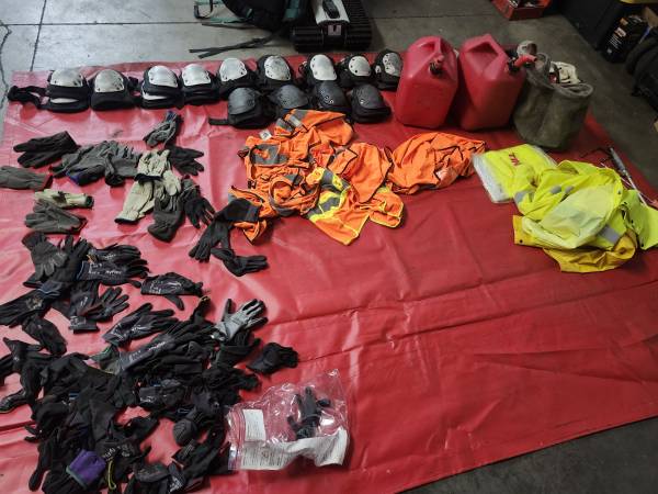 Knee pads gloves ear protectors 1