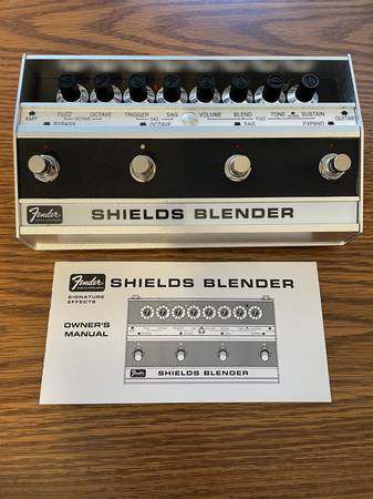 Fender Shields Blender fuzz pedal 1