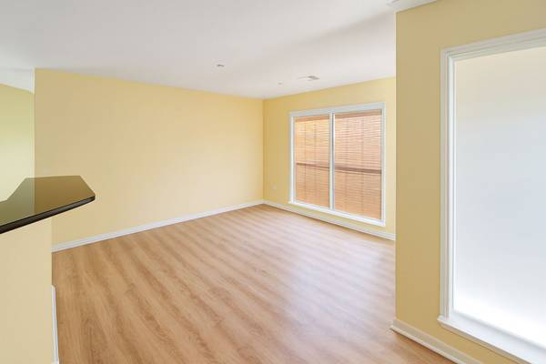 $200,000 / 2br - 1359ft2 - HOME FOR SALE!! 2 Bed, 2 Bath Condo (Greensboro)64027276318210124