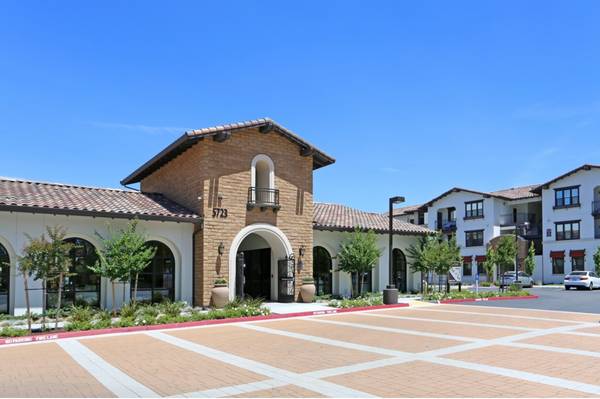 $2,650 / 2hab - 894ft2 - ¡HERMOSO DE DOS HABITACIONES EN PLEASANTON! (dublin / pleasanton / livermore)63664170102273123