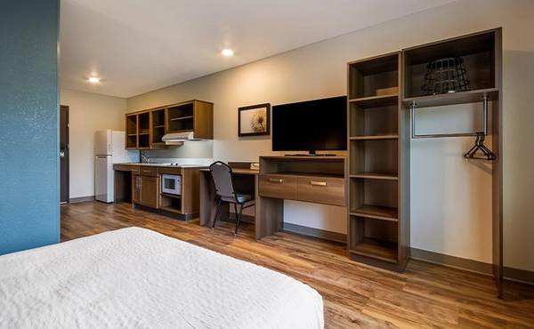 $1,428 / 1br - Safe, Clean, and Convenient. No Deposit (9801 Front Beach Road, Panama City Beach, FL)63812986274561124