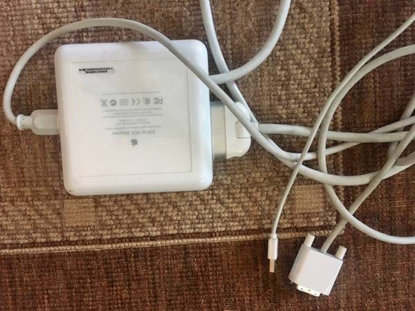 Apple Cinema Display vintage M7649 - $150 (Winthrop)63438047645185124