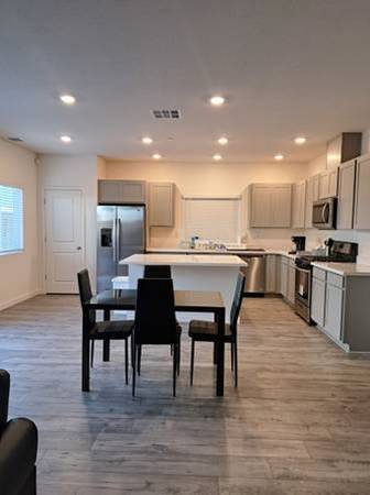 $2,400 / 5br - 595ft2 - Free One Month Rent in New York (New York)63854289928961123