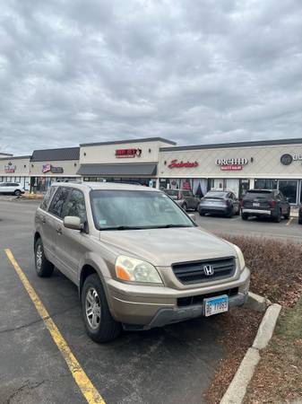 2004 Honda Pilot Only 125k miles driven, good condition 1