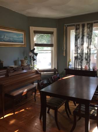 $1,450 / 2br - 1000ft2 - Furnished Room in 2BR/1BA Davis Square Condo - Utilities included (Somerville)63951148113283124