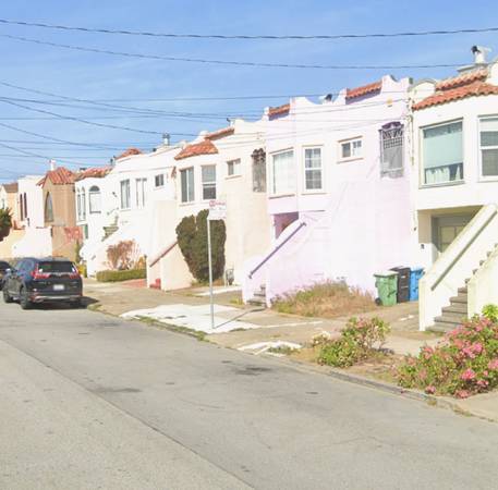 Sunset  Fixer  With  Ocean  Views !!! 1