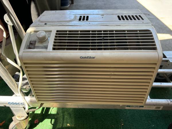 AIR CONDITIONER 5000 BTU GOLDSTAR 1