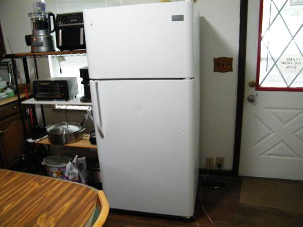 Refrigerator 1