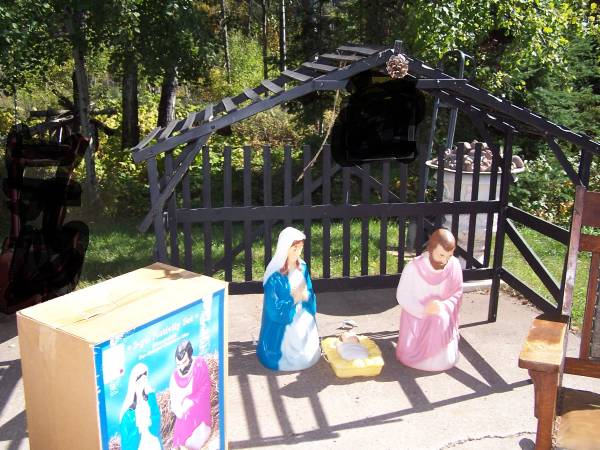 3 Piece Blow Mold Nativity Set with Wood Creche 1